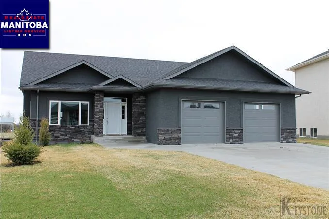 1 Wyndham Estates Dr, Steinbach