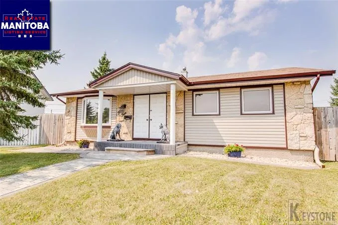 54 Gainsborough Cove, Winnipeg