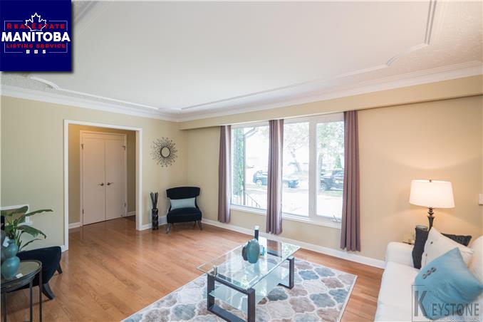 Property 980 Waterford Ave img1