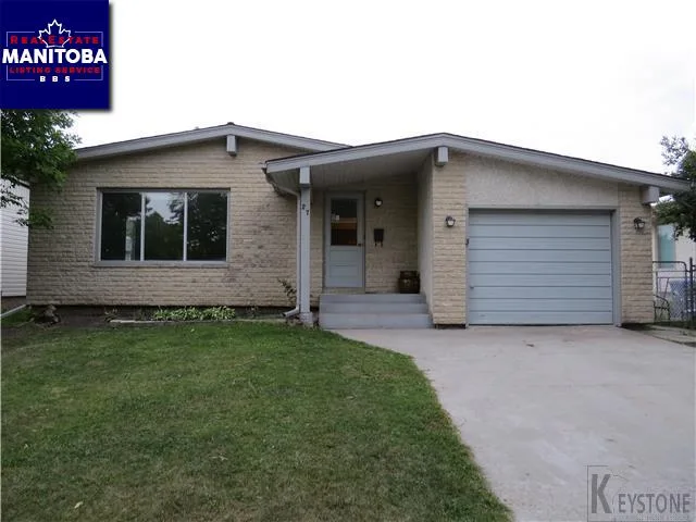 27 Rozmus Bay, Winnipeg
