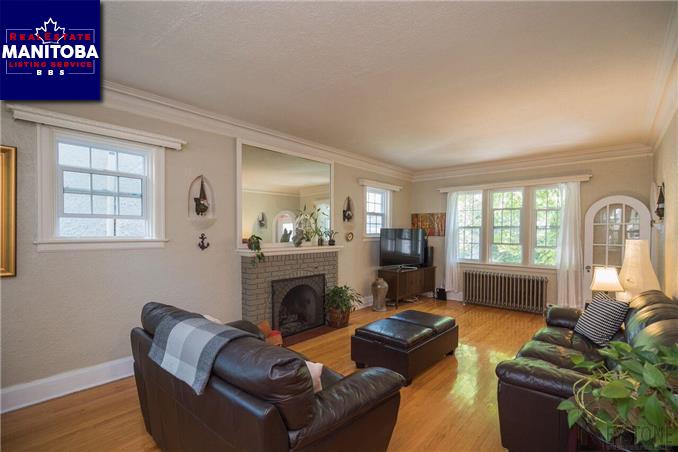 Property 296 Waverley St img1