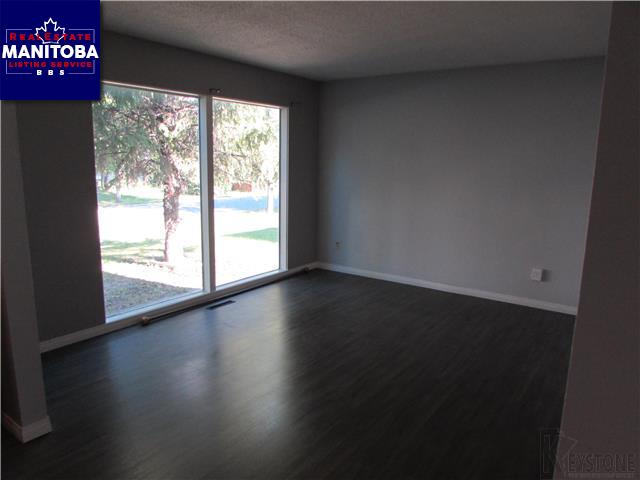 Property 207 Kisil Bay img1