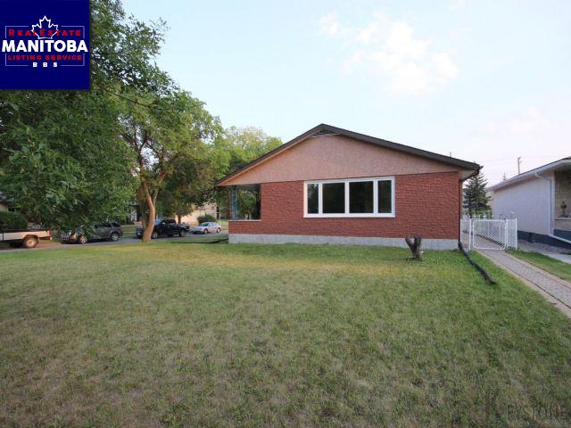 Property 851 Lanark St Main image