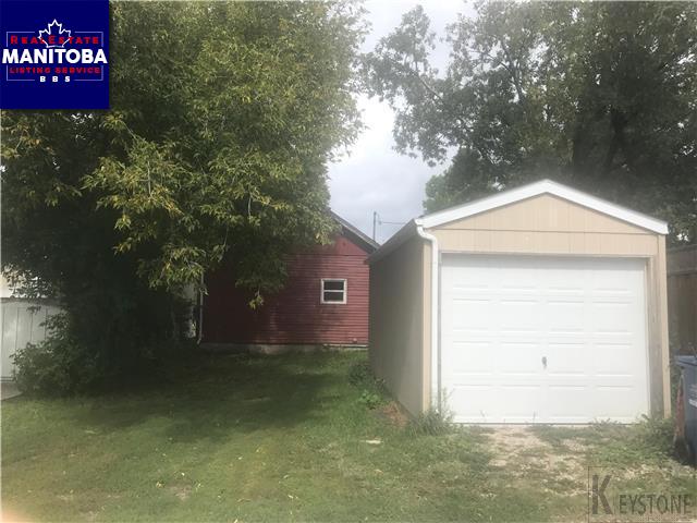 Property 250 Chalmers Ave img1