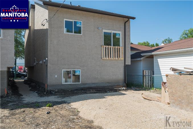 Property 1927 Notre Dame Ave img1