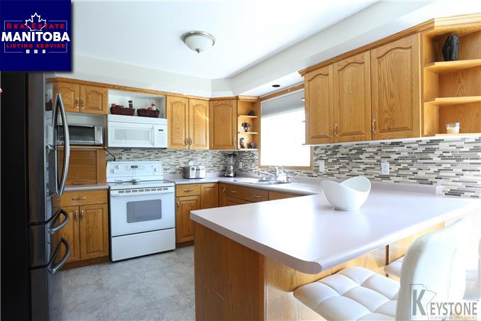 Property 33 Hazelwood Rd S img1