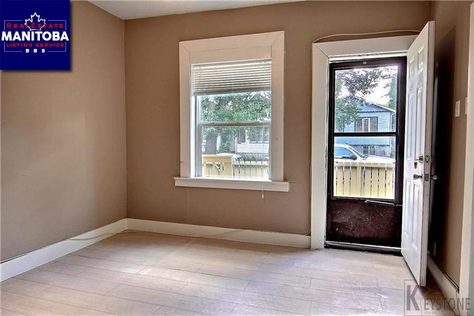 Property 875 Magnus Ave img1