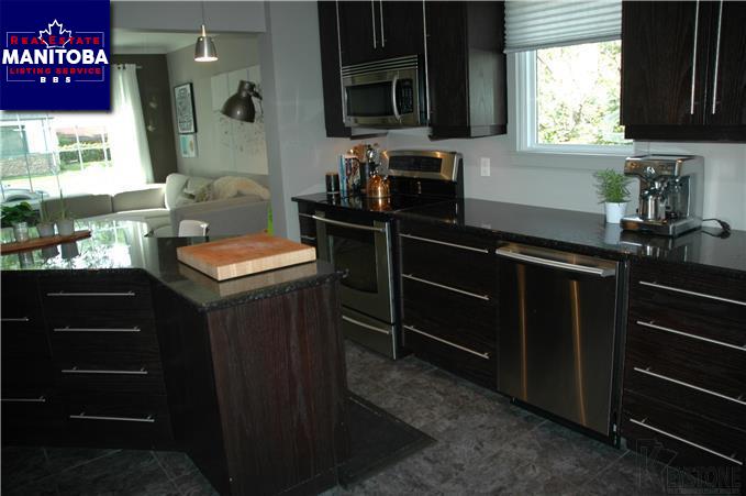 Property 109 Roberta Ave img1