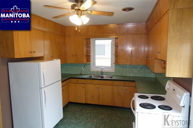 Property 982 William Ave img1