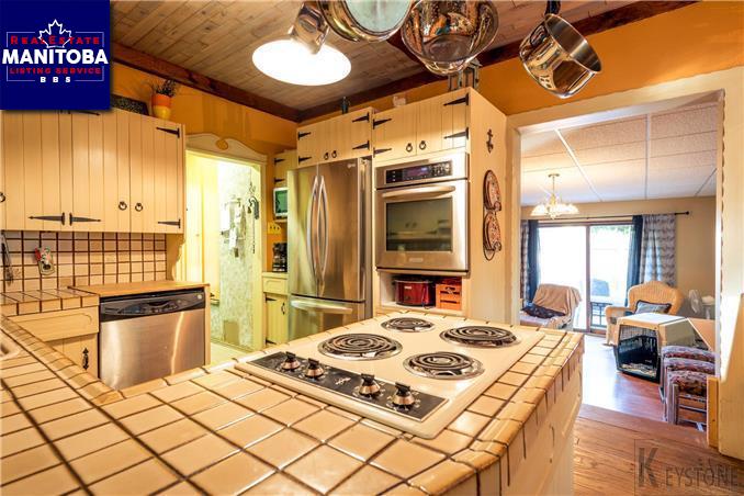 Property 150 Eveline St img1