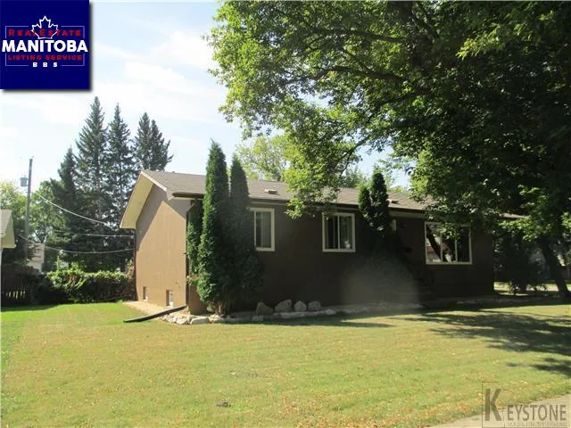 203 Bossons Ave, Dauphin