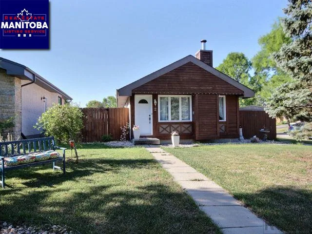 2 Blairmore Gardens Gdn, Winnipeg