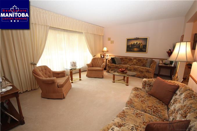 Property 70 Bunns Grv img1