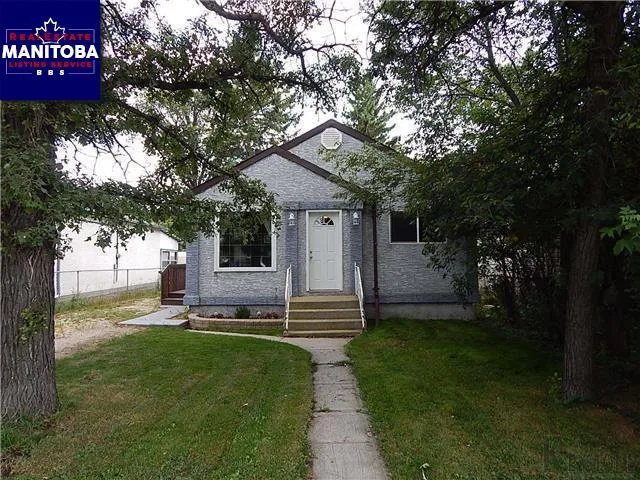 22 Berrydale Ave, Winnipeg