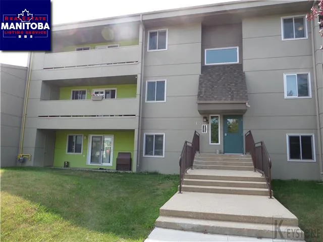 3 1330 Markham Rd, Winnipeg