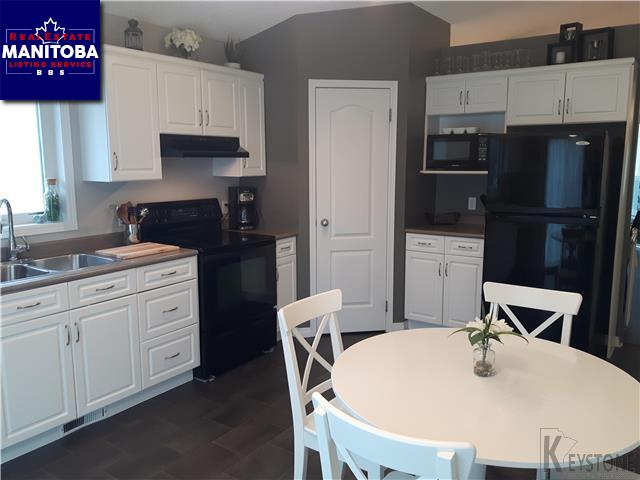 Property 408 Island Shore Blvd img1