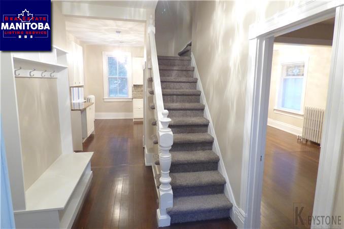 Property 845 Mcdermot Ave img1