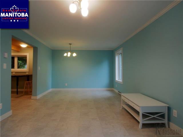 Property 19 Bromley St img1