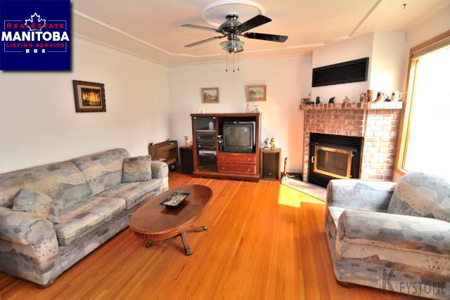 Property 299 Centennial St img1