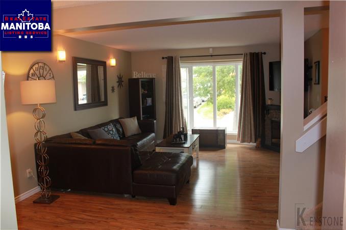 Property 91 John Reeves Pl img1