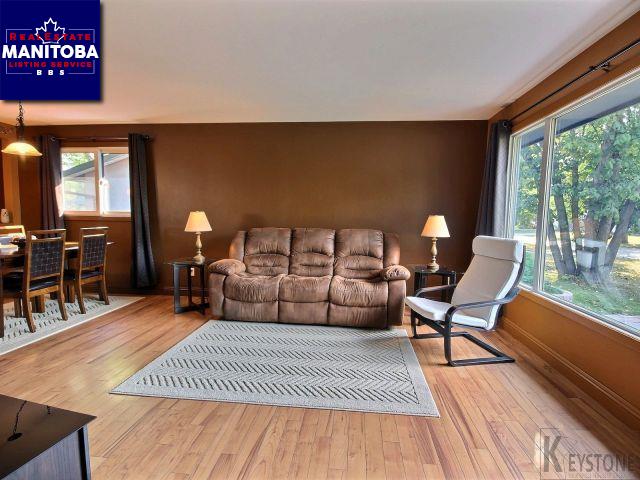 Property 19 Bellavista Cr img1