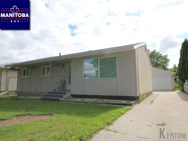 90 Kay Cr, Winnipeg