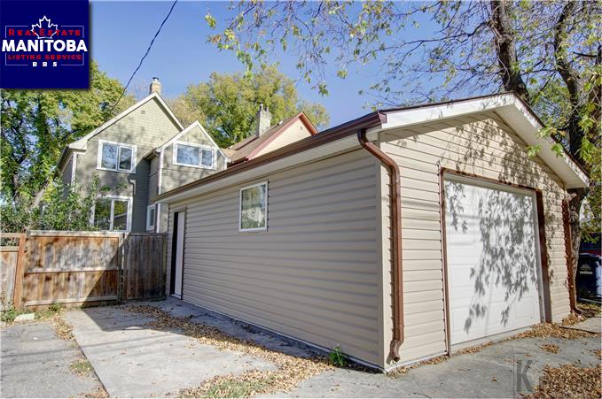 Property 490 Hethrington Ave img1