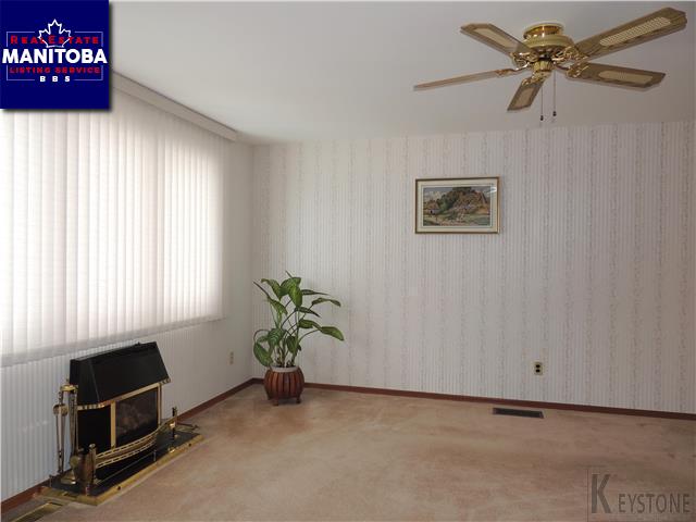 Property 19 Newark Rd img1