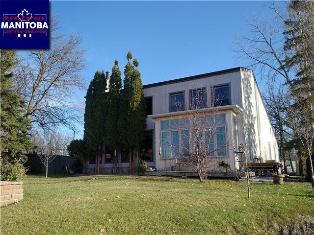 Property 3660 Henderson Hwy Main image