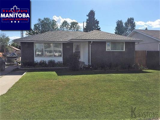 Property 79 Westwood Dr img1