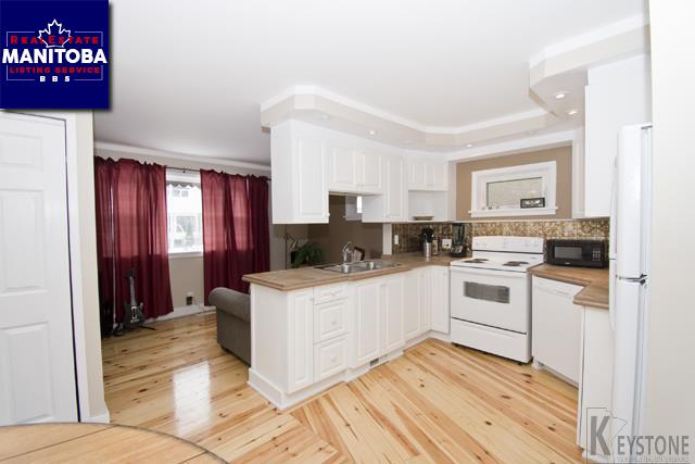 Property 559 Pritchard Ave img1