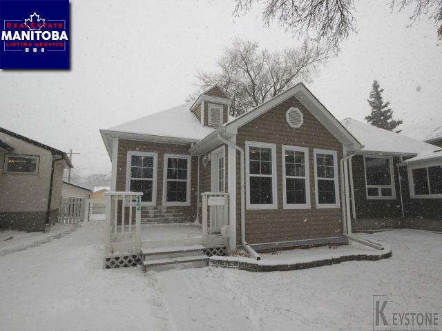 Property 12 Park Cir Main image