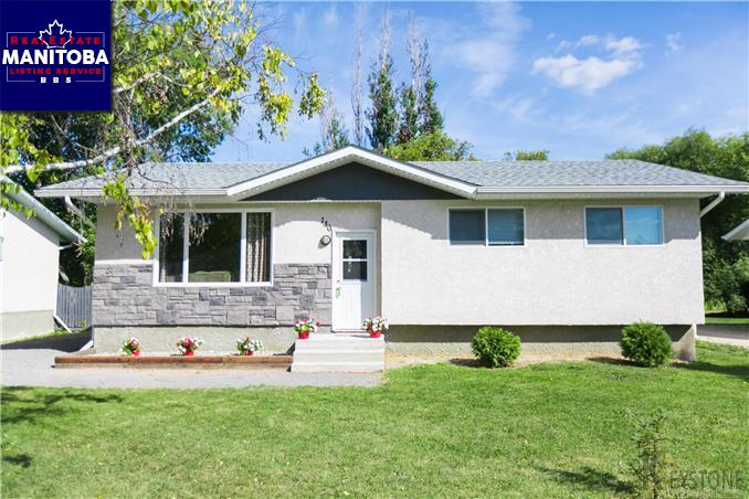 Property 140 Fifth St S Main image