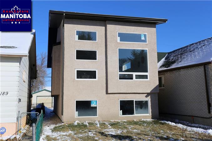 Property 1187 Alexander Ave Main image