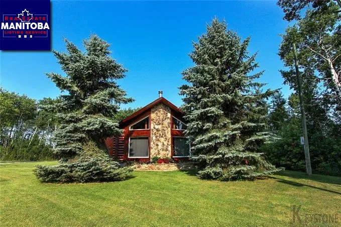 111057 138 Rd N, Dauphin