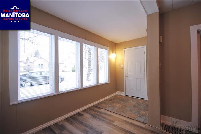 Property 77 Pilgrim Ave img1