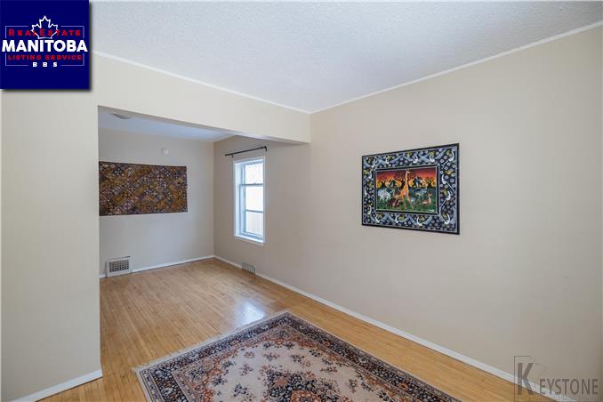 Property 393 Maryland St img1