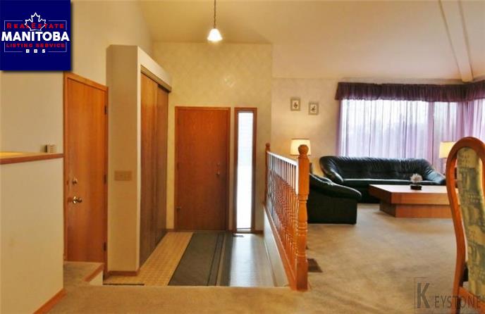 Property 43 Torrington Rd img1