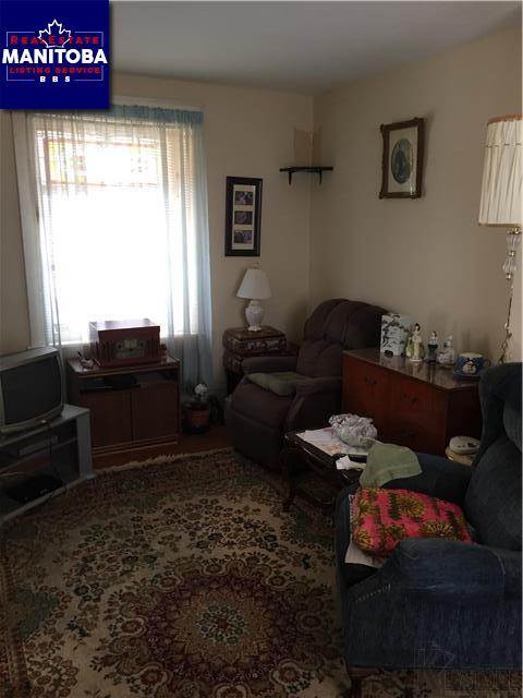 Property 547 Redwood Ave img1