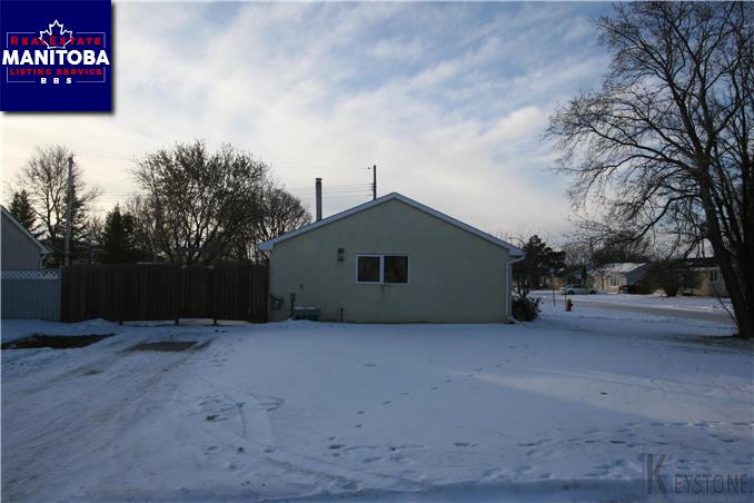 Property 146 Braintree Cr img1