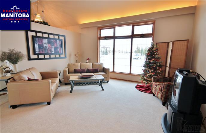 Property 33 Gogol Bay img1