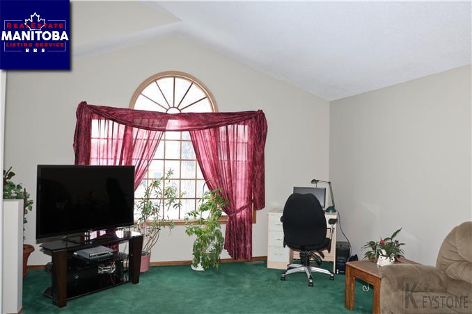 Property 325 Harbison Ave img1