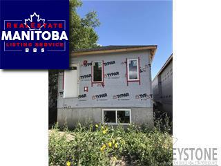 Property 709 Dufferin Ave Main image