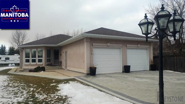 Property 406 Hespeler St S Main image