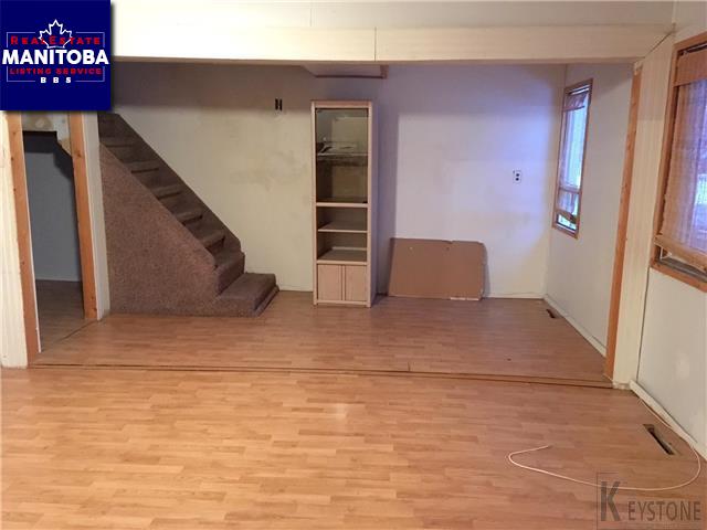 Property 283 Mclean St img1