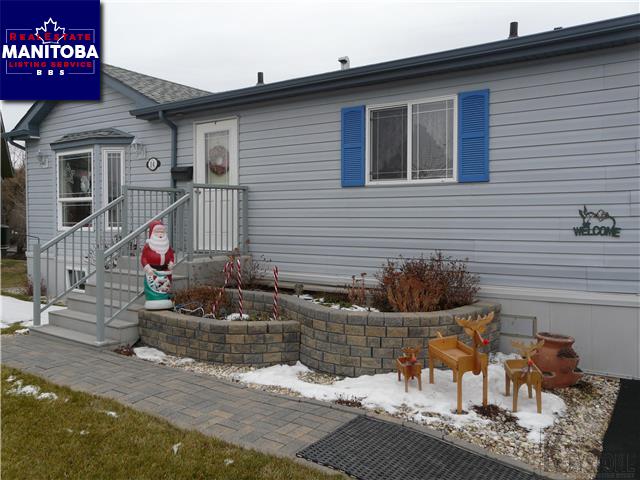 Property 14 Park Cove img1