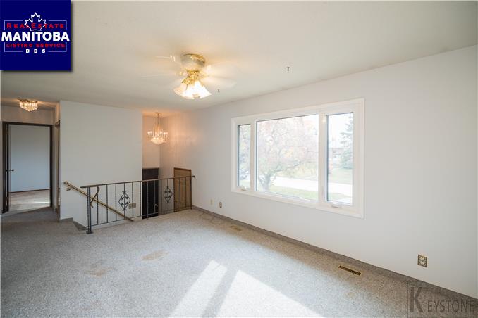 Property 35 Bramwell Ave img1