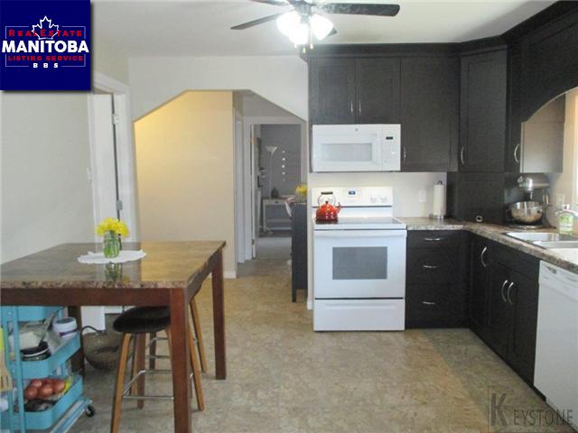 Property 230 Hossack Ave img1