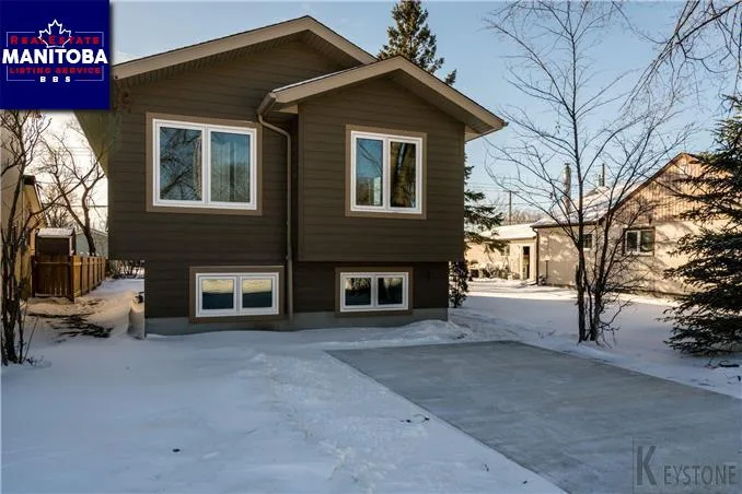 540 Superior Ave, Selkirk