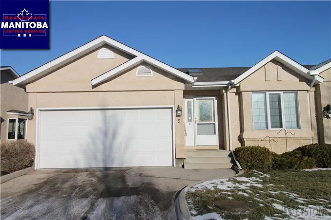 5 1 Waterfront Rd, Winnipeg